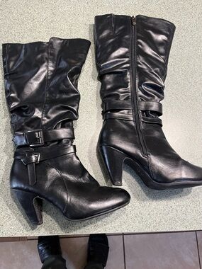 Black Heeled Boots Size 9W Jessica Cline